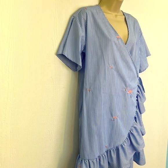 Romeo + Juliet - Flamingo Blue & White Stripe Ruffle Criss Cross Midi Dress Med - Picture 5 of 13